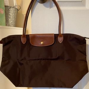 Brown Longchamp tote